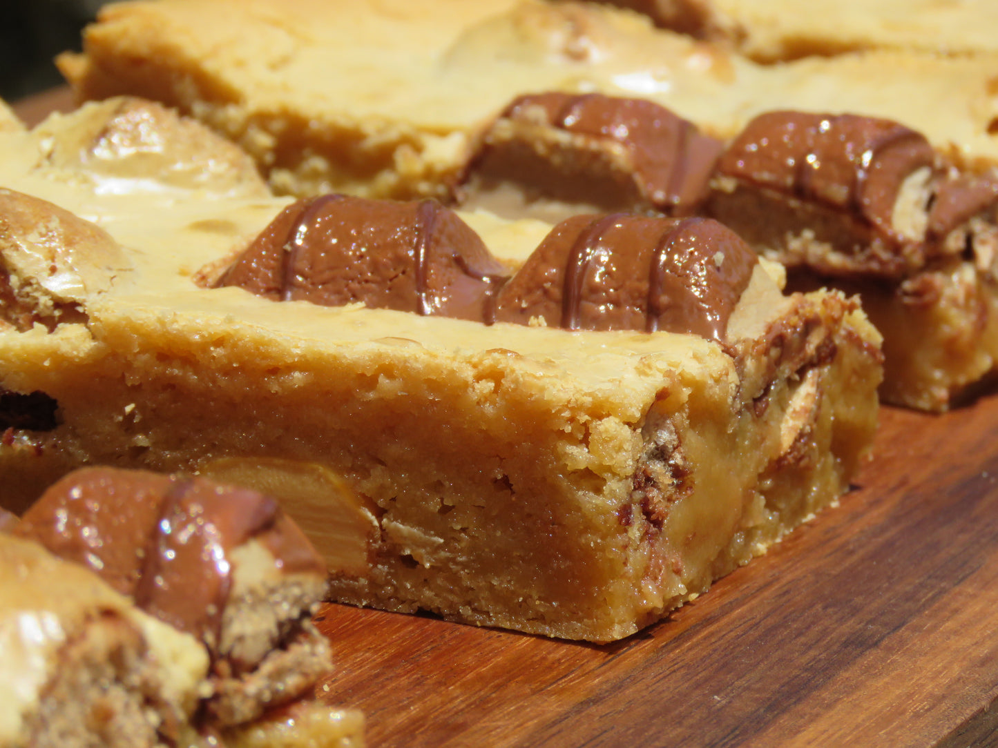 Limited Edition Caramilk Bueno Blondies