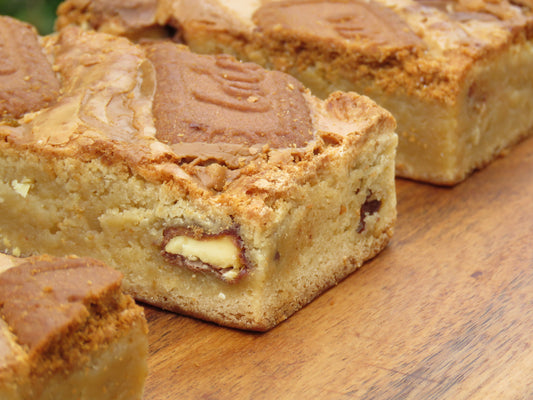 Irish Creme Biscoff Kinder Blondies