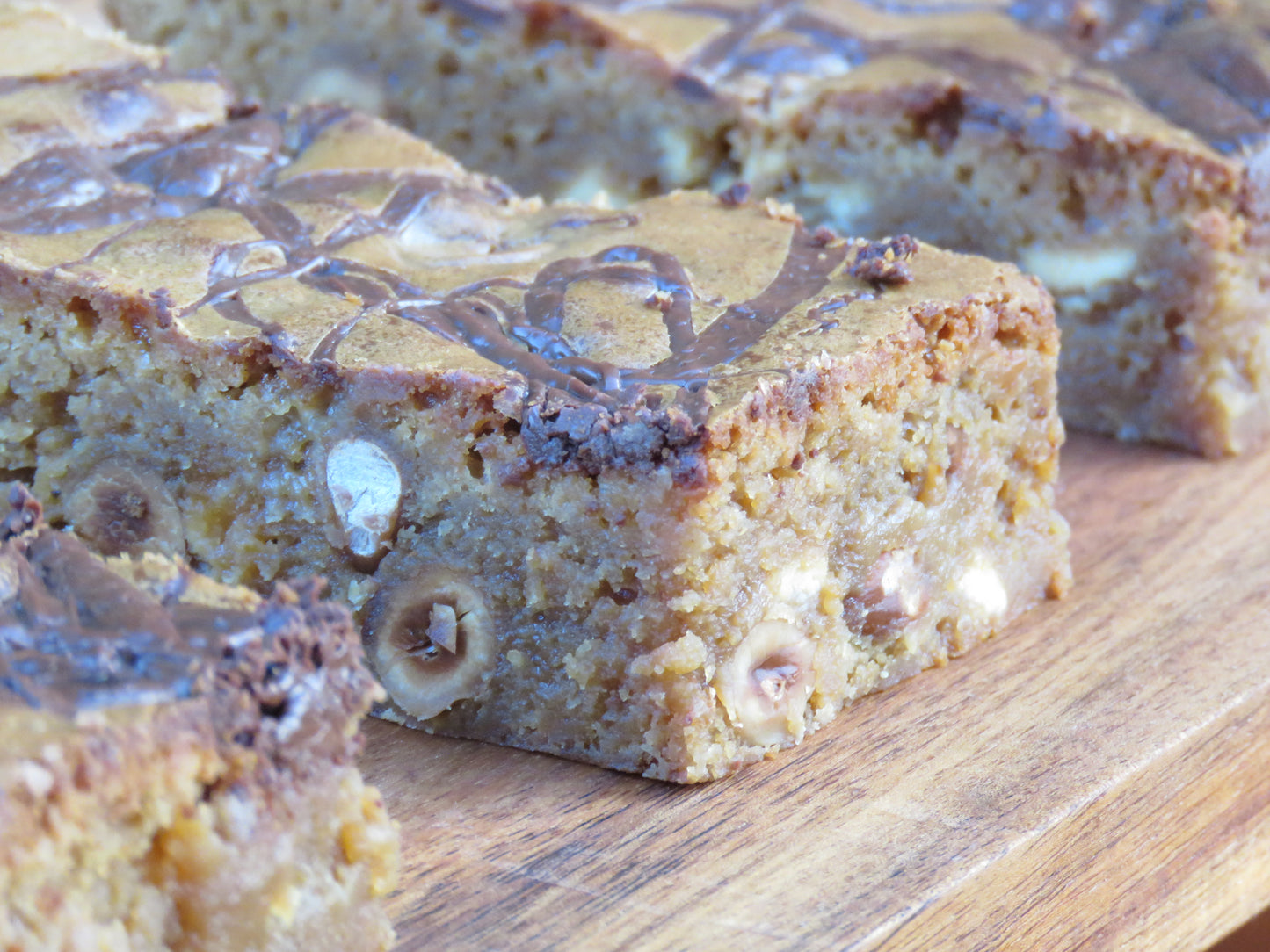 Dulce De Leche Roasted Hazelnut Nutella Blondies