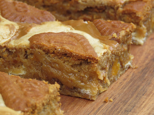 Pumpkin Spice Biscoff Blondies