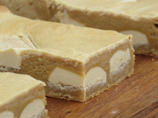 Limited Edition Milky Bar Gold Blondies