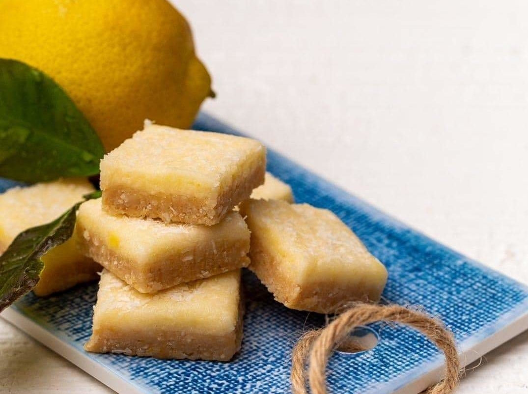 LEMON AND COCONUT SLICE