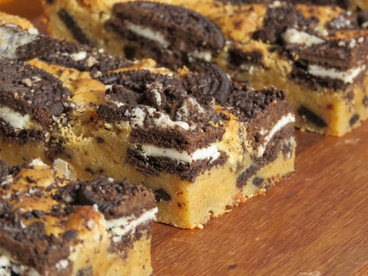 Oreo Blondies