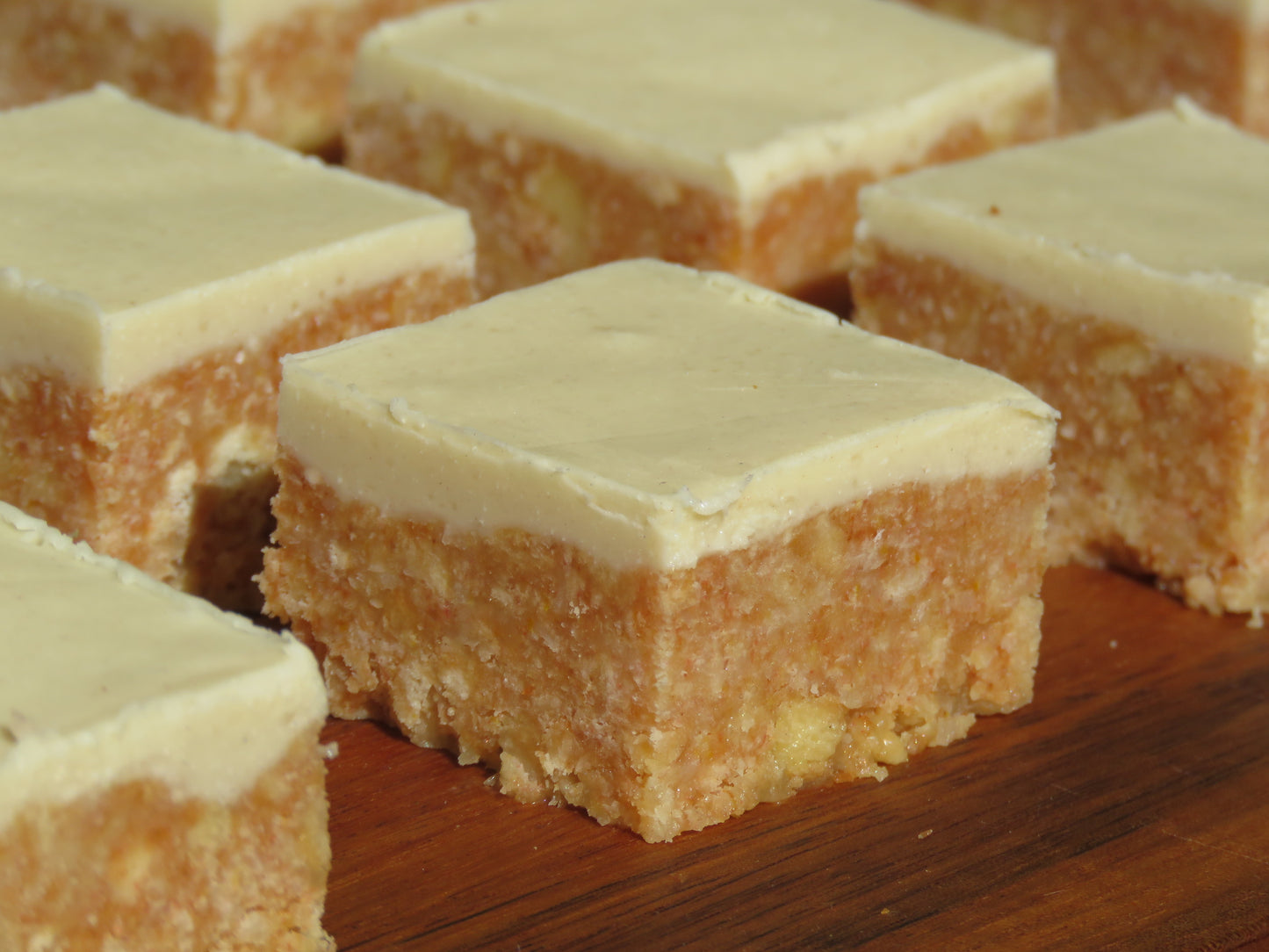 Thai Milk Tea White Chocolate Slice